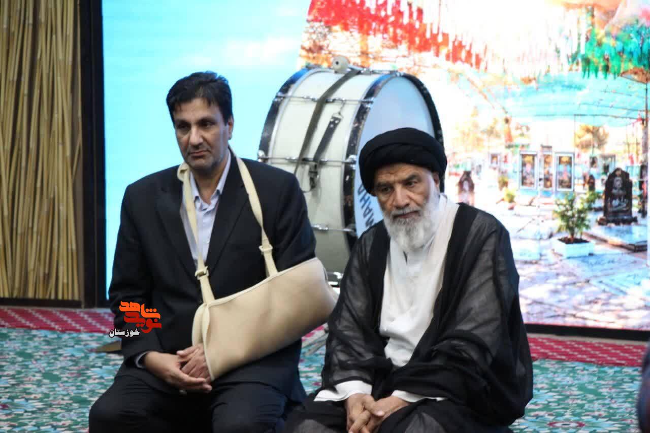 گزارش تصویری/ آیین سراسری «مهمانی لاله‌ها» در گلزار شهدای اهواز