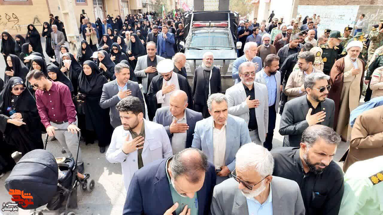 پیکر مطهر شهیده نصرت افتخاری در گلزار شهدای زاهدان آرام گرفت پیکر مطهر شهیده نصرت افتخاری در گلزار شهدای زاهدان آرام گرفت