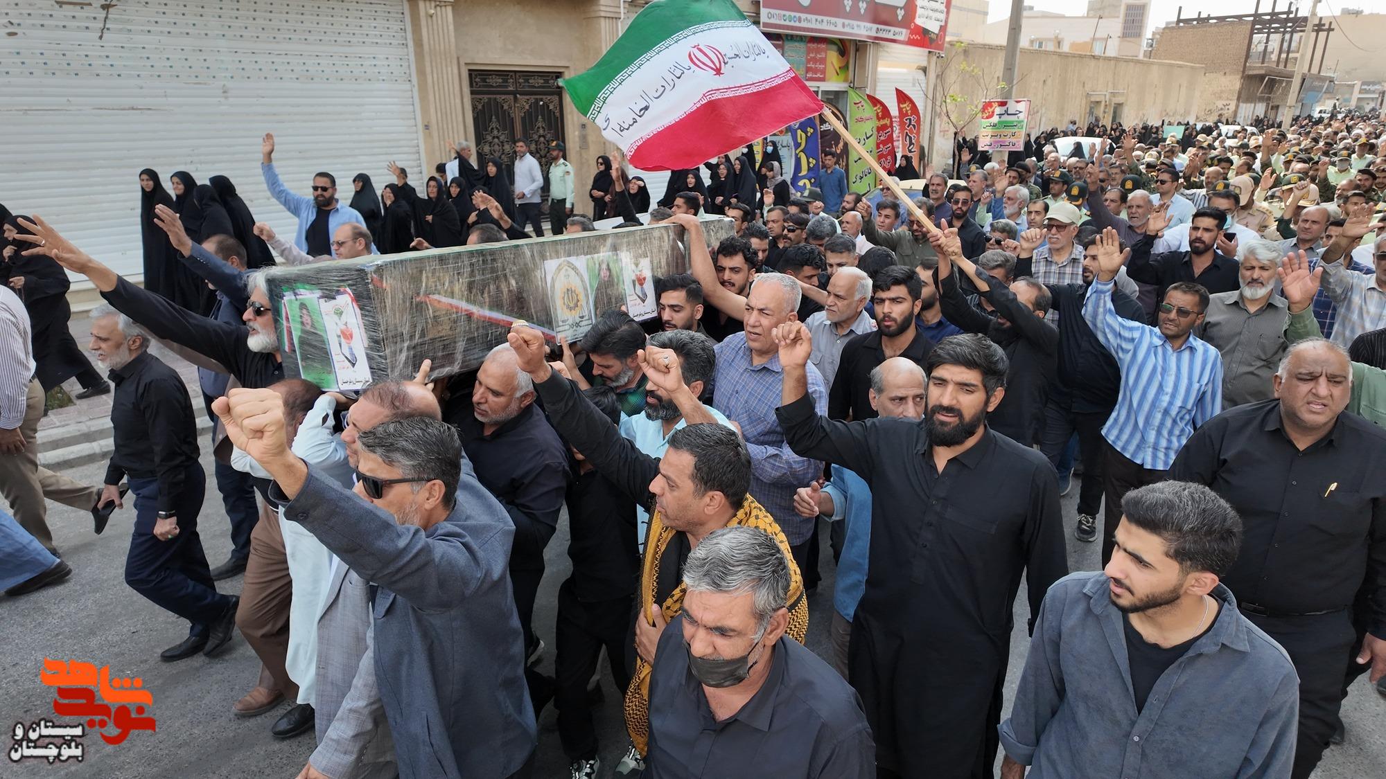 پیکر مطهر شهیده نصرت افتخاری در گلزار شهدای زاهدان آرام گرفت پیکر مطهر شهیده نصرت افتخاری در گلزار شهدای زاهدان آرام گرفت