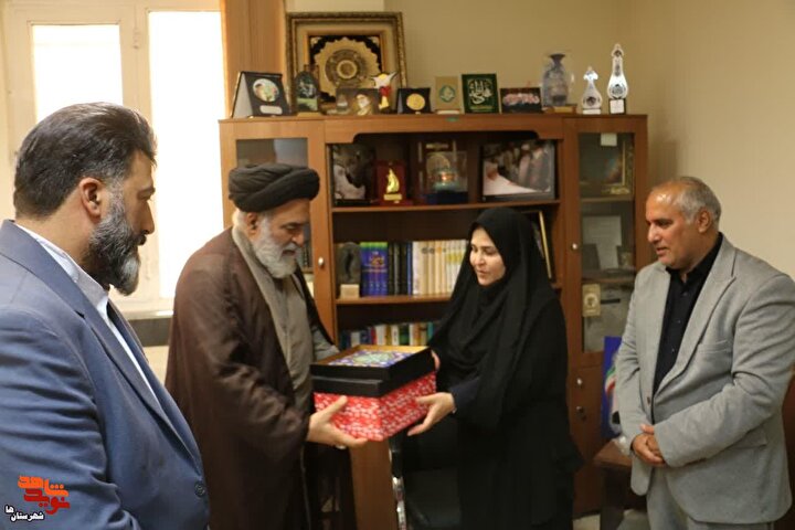 دیدار مدیرکل بنیاد شهید شهرستان‌های استان تهران و مدیرکل شورای هماهنگی تبلیغات شهرستان‌های استان تهران به روایت تصویر