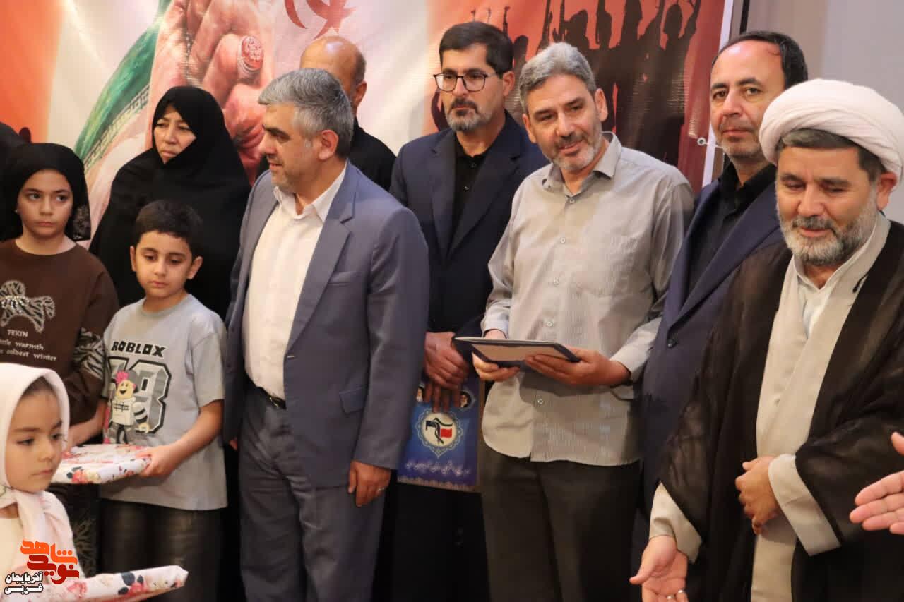 برگزاری مراسم گرامیداشت هفته دفاع مقدس در دانشگاه آزاد ارومیه
