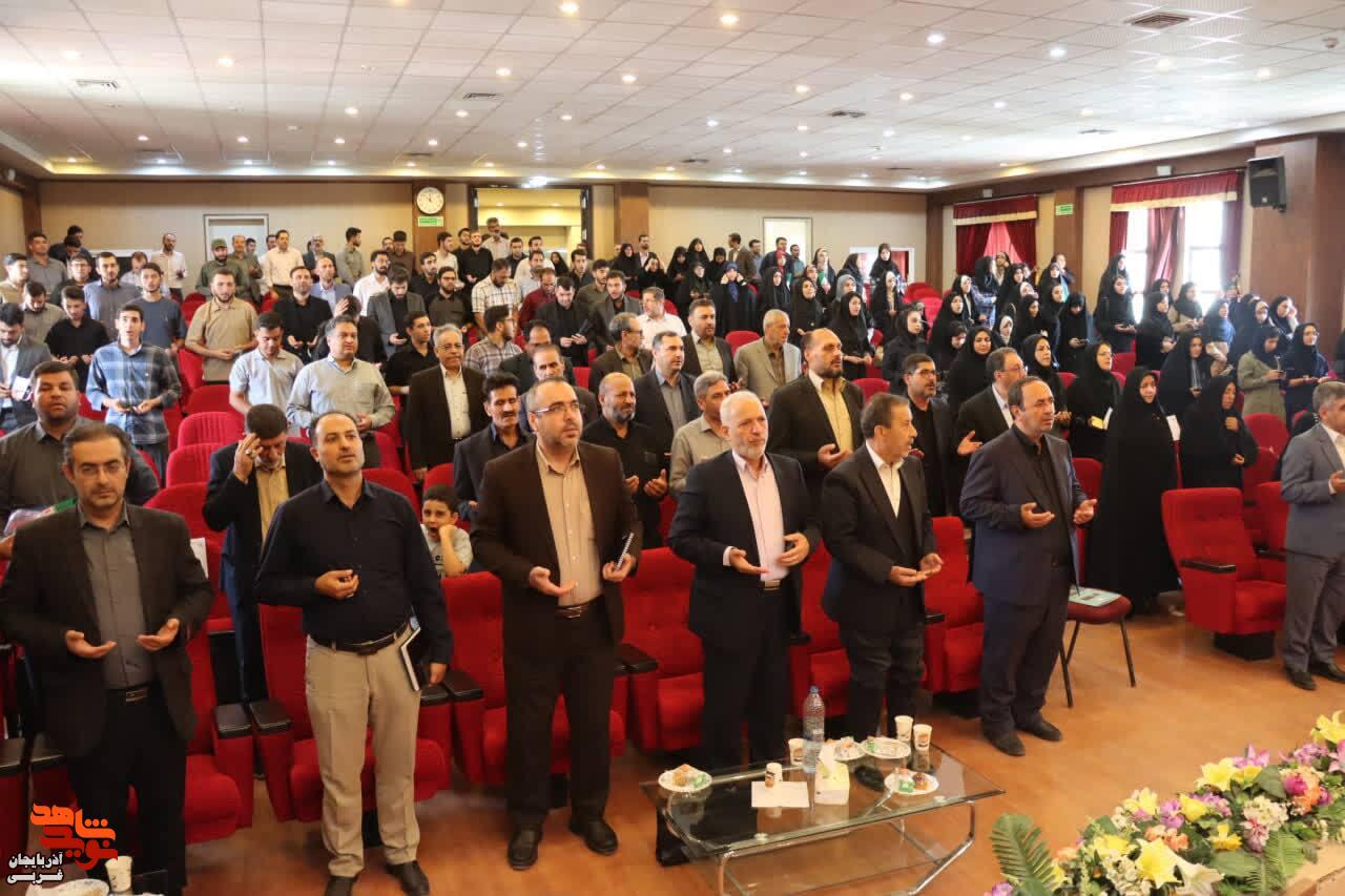 برگزاری مراسم گرامیداشت هفته دفاع مقدس در دانشگاه آزاد ارومیه