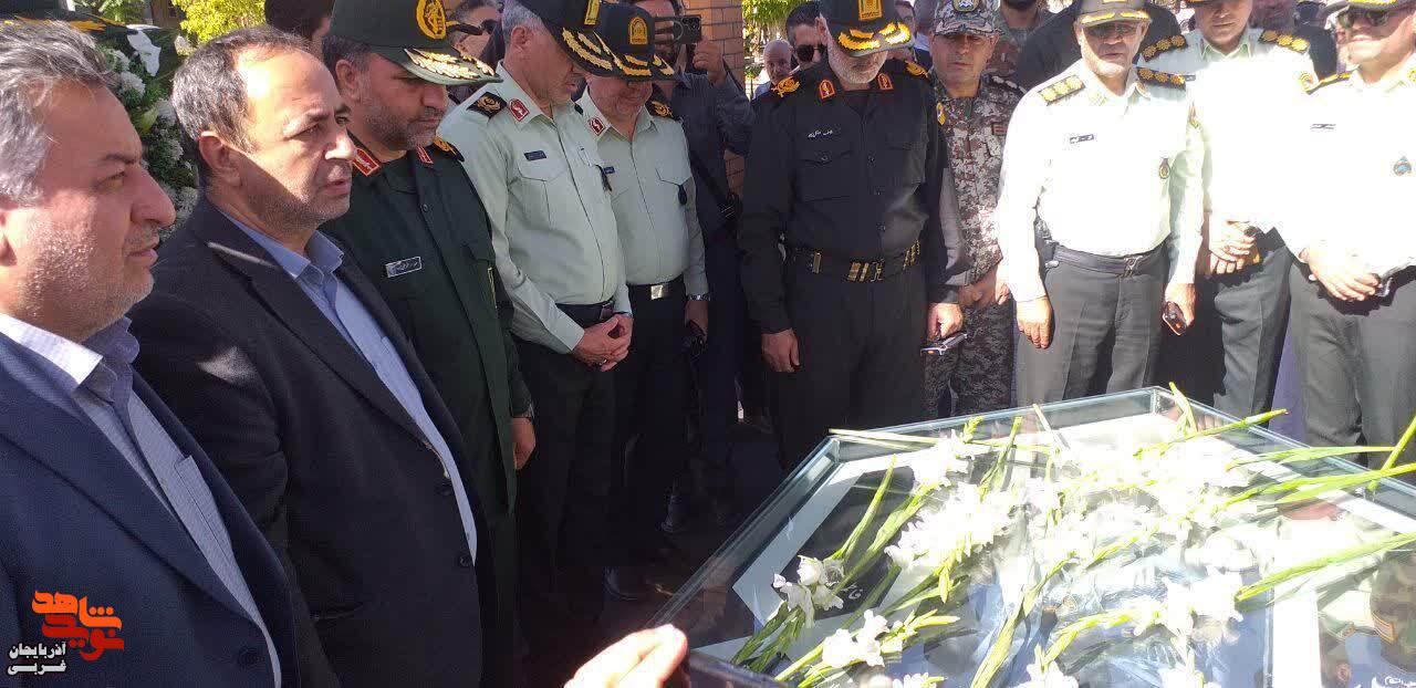مراسم «میهمانی لاله‌ها» در گلزار شهدای ارومیه
