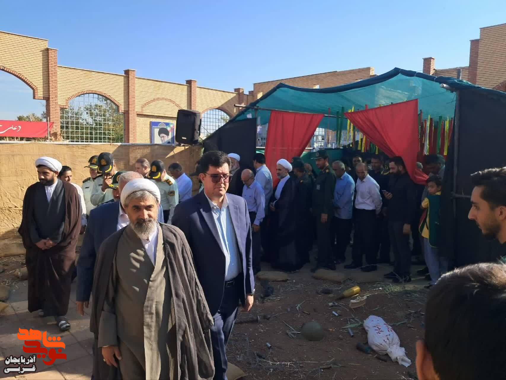 فتتاح نمایشگاه شهدا میناب و دفاع مقدس در شوط