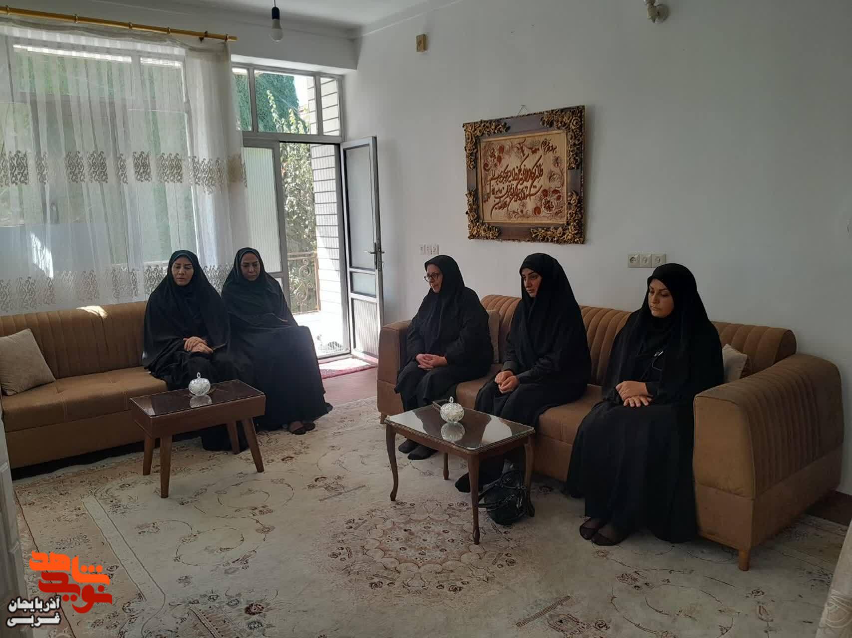 دیدار با خانواده شهدا و ایثارگران در سلماس