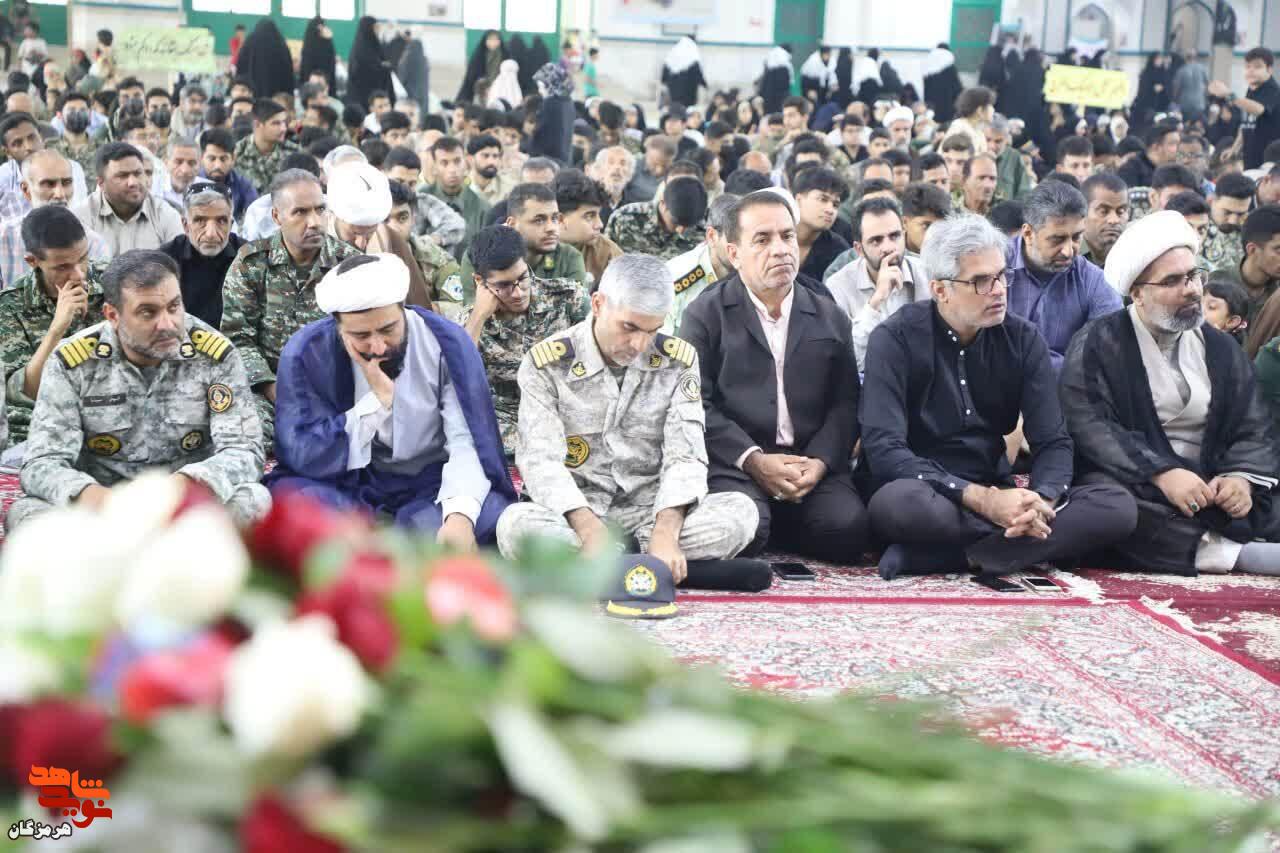 مهمانی لالهها در گلزار شهدای بندرعباس برگزار شد مهمانی لالهها در گلزار شهدای بندرعباس برگزار شد