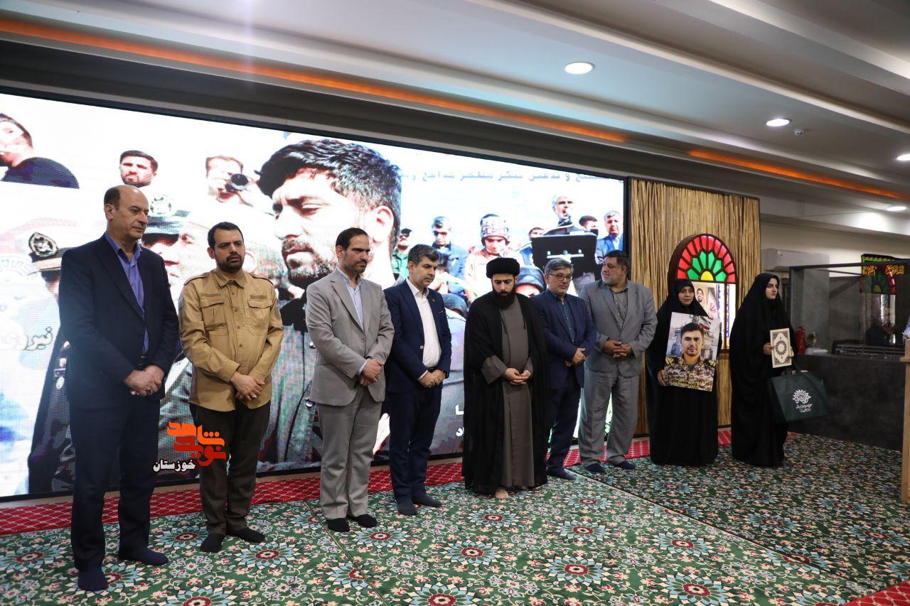 گزارش تصویری/ آیین برگزاری شب شعر «بی‌خزان» با یاد امام شهید و شهیدان راه انقلاب در اهواز