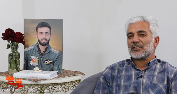 فرزندم با علاقه به پرواز راهی دانشگاه شهید ستاری شد فرزندم با علاقه به پرواز راهی دانشگاه شهید ستاری شد
