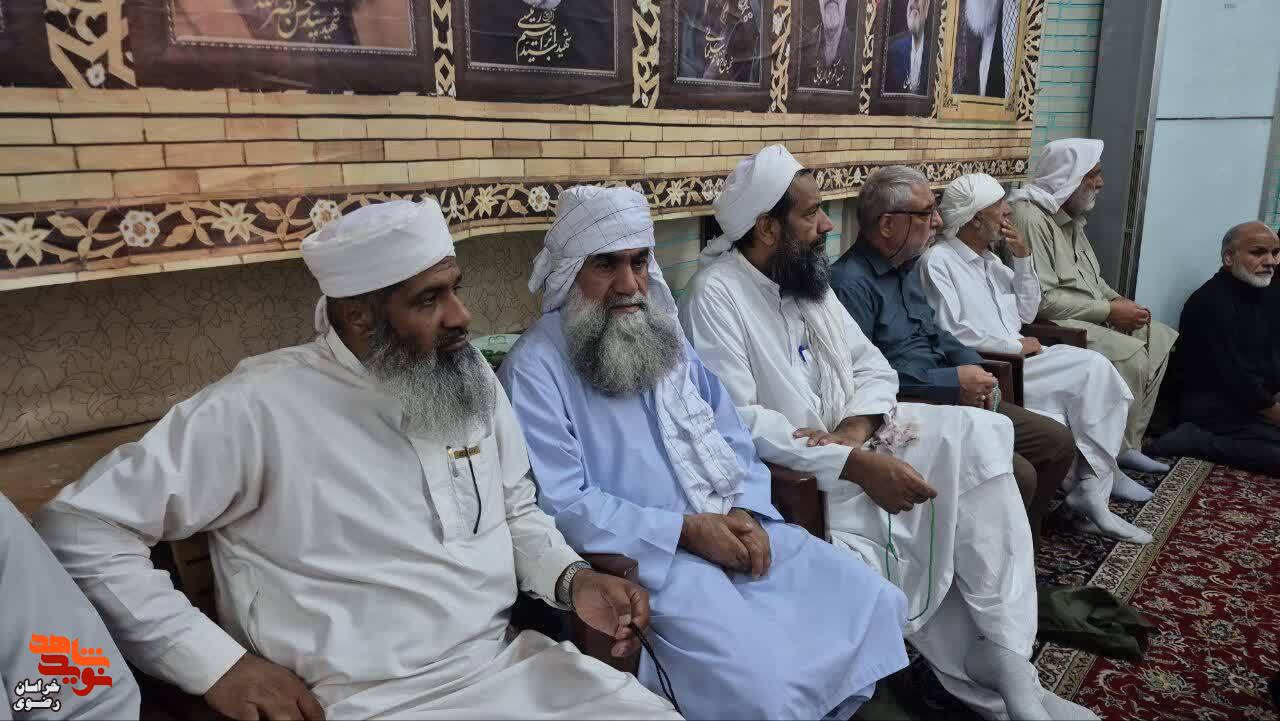 بدرقه حماسی سردار جانباز شهید «حاج حسین ظریفی» تا حرم رضوی بدرقه حماسی سردار جانباز شهید «حاج حسین ظریفی» تا حرم رضوی