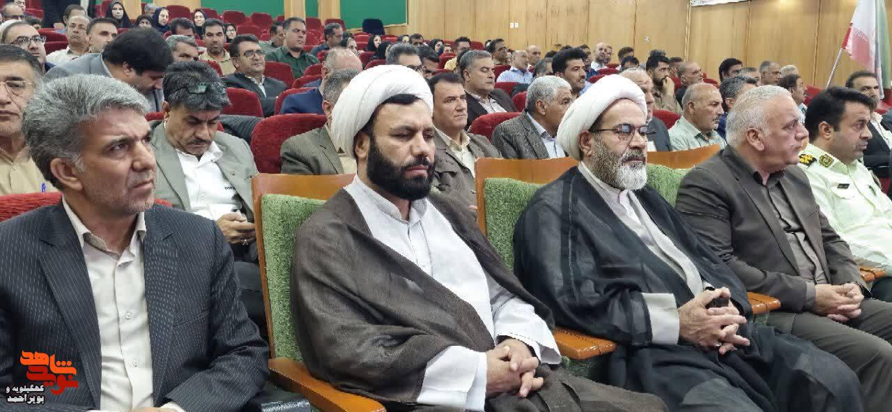 تصاویر /آیین تجلیل از خانواده‌های معظم شهدا و ایثارگران صنعت آب و برق استان کهگیلویه وبویراحمد