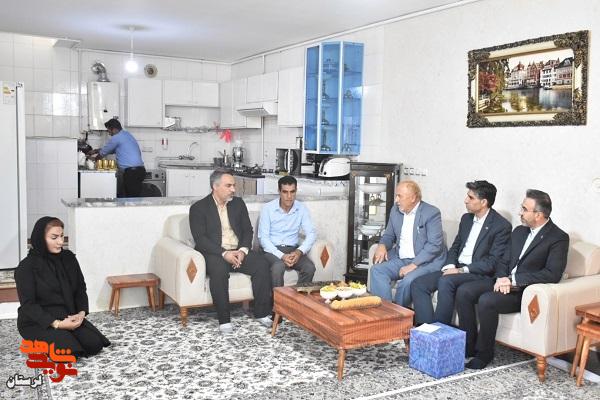 خانواده‌های شهدا حماسه‌سازان دفاع از وطن را تربیت کردند