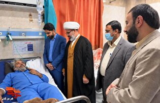 عیادت مسئولان بندرعباس از جانباز دوران دفاع مقدس در بیمارستان