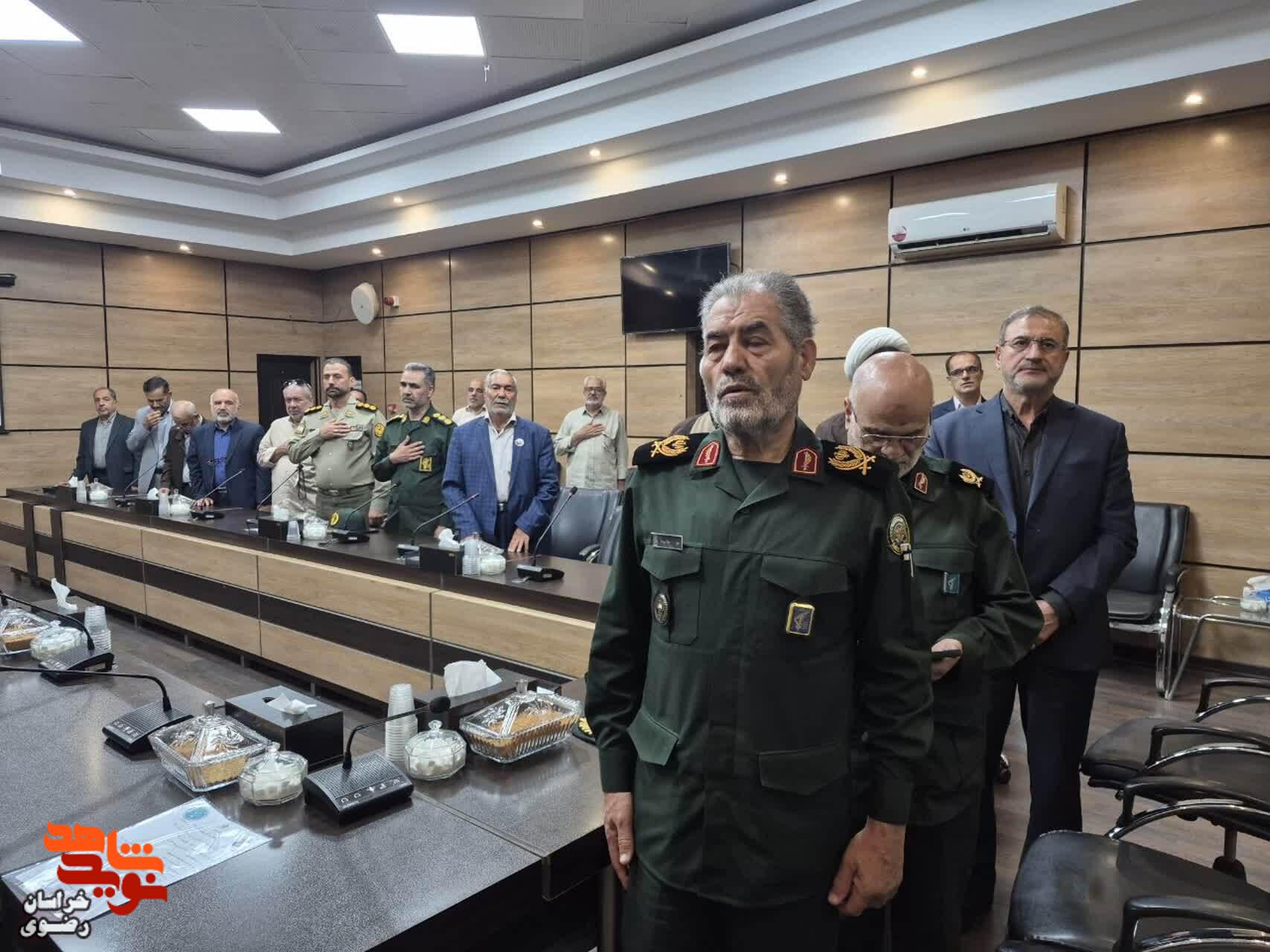 وقتی خانوادهها از فرماندهان شهید روایت میکنند؛ بازخوانی رشادتهای حماسهآفرینان دفاع مقدس وقتی خانوادهها از فرماندهان شهید روایت میکنند؛ بازخوانی رشادتهای حماسهآفرینان دفاع مقدس