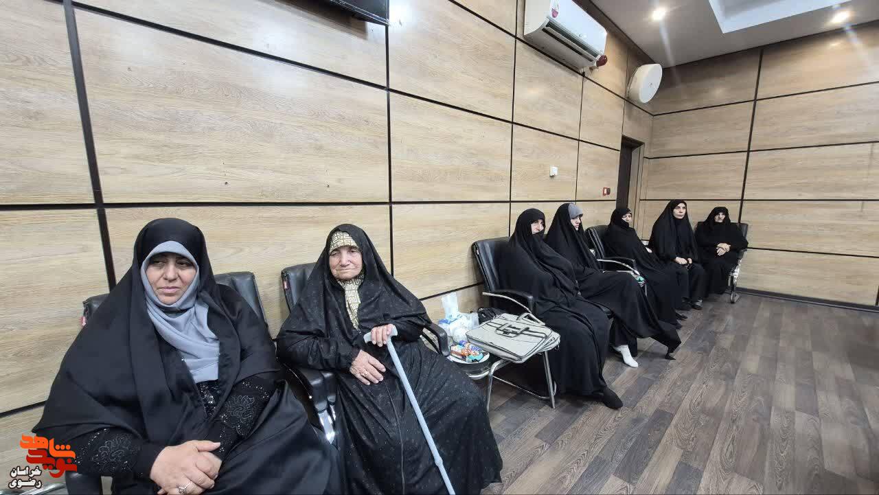وقتی خانوادهها از فرماندهان شهید روایت میکنند؛ بازخوانی رشادتهای حماسهآفرینان دفاع مقدس وقتی خانوادهها از فرماندهان شهید روایت میکنند؛ بازخوانی رشادتهای حماسهآفرینان دفاع مقدس
