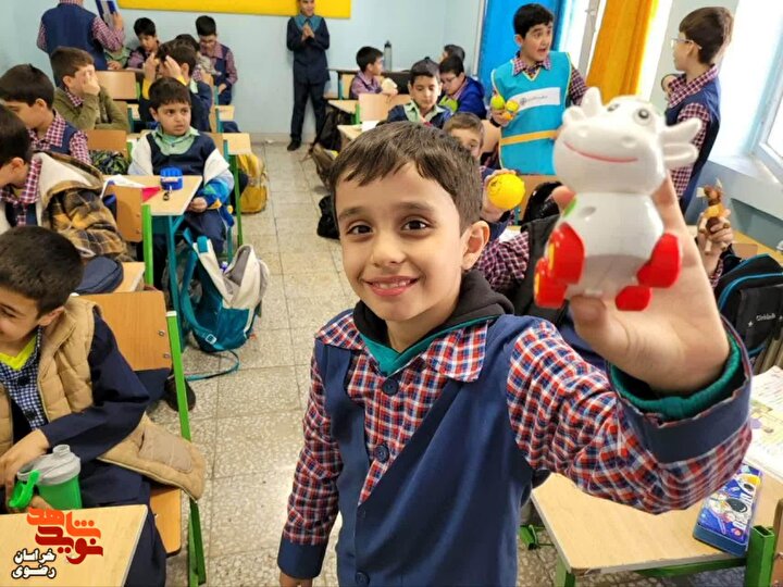 آلبوم عکس دانش آموز شهید «محمدرضا اقدسی»