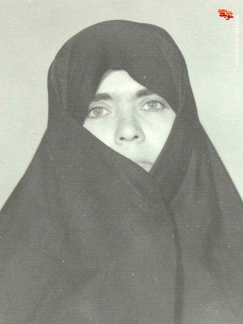 نام : زهرا
نام خانوادگی : دادرسان
شهادت : 1366/05/09 
مادر شهید
