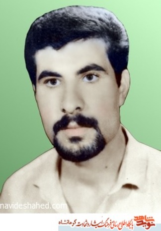 شهید داریوش صحرایی 20 خرداد 1339 در شهرستان کرمانشاه به دنیا آمد. پدرش اصغر و مادرش ســیماخانم نام داشت. دانشــجویي دوره کارشناسي در رشته ریاضي فیزیک بود. از سوي بسیج در جبهه حضور یافت. چهارم اسفند 1362 در چنگوله بر اثر اصابت ترکش به شهادت رسید. مزار وي در گلزار شهداي زادگاهش قرار دارد.