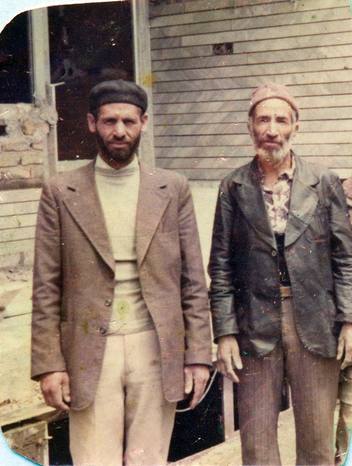 نفر سمت چپ: شهید علامرضا احمدی