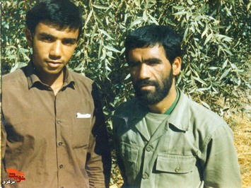 از چپ: حسین- سید محمد سجادی 