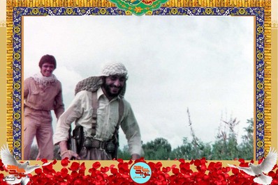 نفر سمت راست شهید محمدرضا خدابنده‌لو