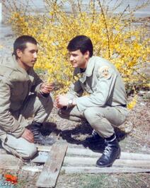  از چپ: عباس رزازی - حسین صدقی