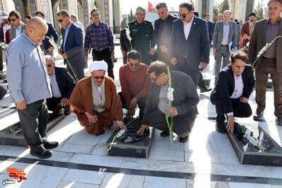 میهمانی لاله‌ها- سوم مهرماه ۱۴۰۴ گلزار شهدای فردوس‌رضای شهرستان دامغان