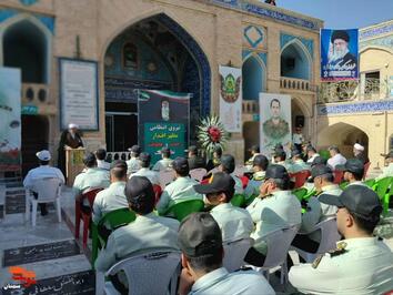 گلباران مزار شهدا به مناسبت هفته نیروی انتظامی- هفدهم مهرماه ۱۴۰۴ گلزار شهدای امامزاده اشرف(ع) شهرستان سمنان