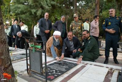 گلباران و عطرافشانی مزار شهدا- هفدهم مهرماه ۱۴۰۴ گلزار مطهر شهدای شهرستان شاهرود