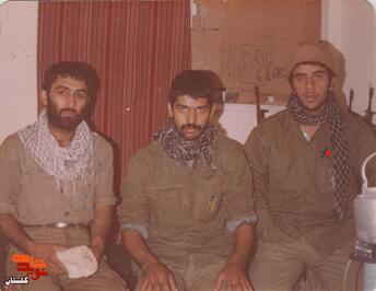 شهید «محمود مرادی» نفر اول سمت راست