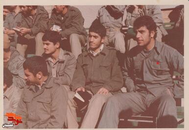 شهید «محمود مرادی» نفر اول سمت راست