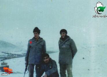 شهید «سیدمعصوم حسینی» نفر اول سمت چپ