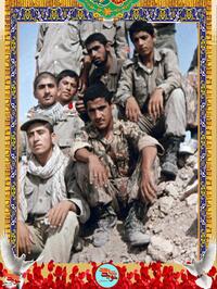 ردیف سوم نفر اول از چپ شهید حسین شفیع‌زاده