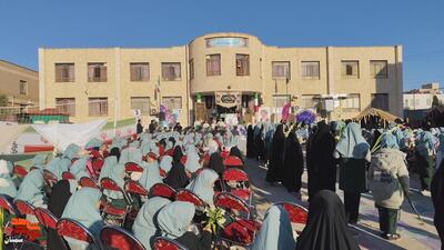 مراسم خوش آمدی قهرمان- بیست و هفتم آبان ۱۴۰۴ دبستان دخترانه شاهد فاطمه‌زهرا(س) شهرستان سمنان