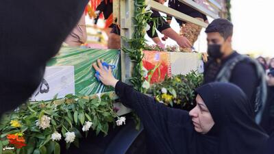 مراسم تشییع پیکر هشت شهید گمنام- سوم آذرماه ۱۴۰۴ میدان کوثر تا معراج شهدای شهرستان سمنان