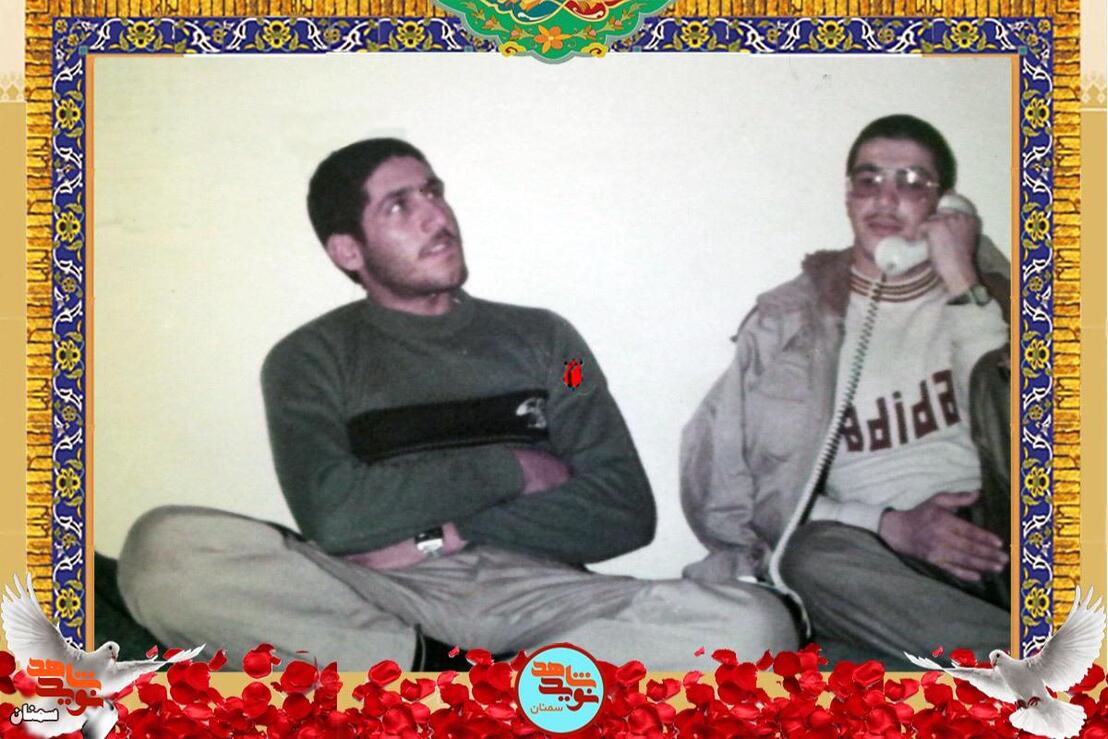 نفر سمت چپ شهید داود خاکساری