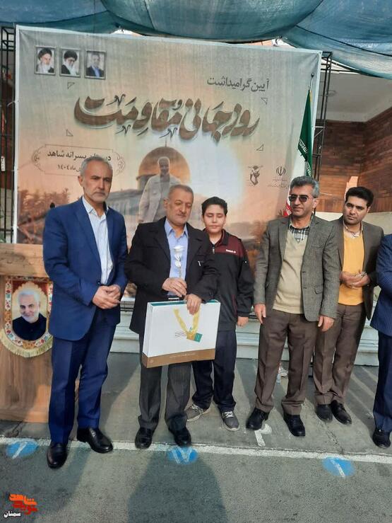 آیین زنگ مقاومت- چهاردهم دی‌ماه ۱۴۰۴ دبستان پسرانه شاهد شهرستان سمنان