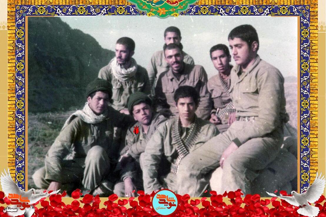 ردیف نشسته نفر دوم از چپ شهید یدالله طحانیان