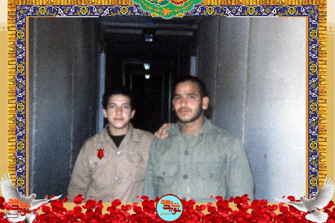 نفر سمت چپ شهید حمیدرضا یدالهی