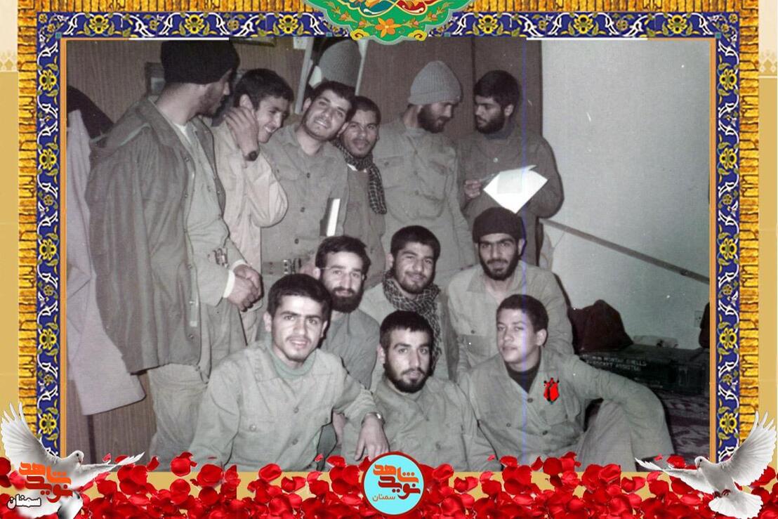 ردیف جلو نفر اول از راست شهید حمیدرضا یدالهی