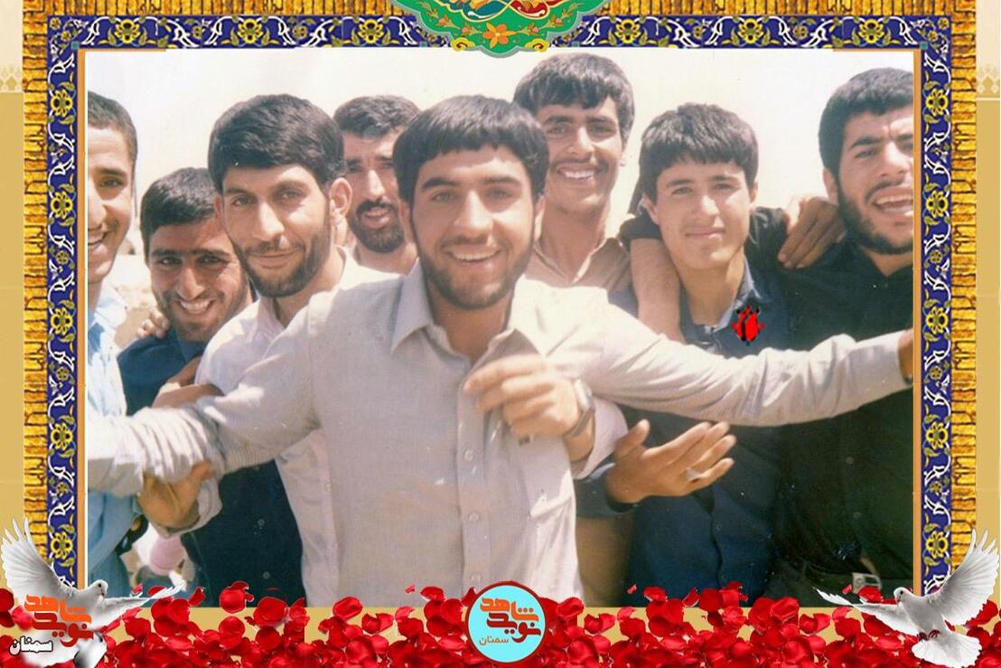ردیف دوم نفر دوم از راست شهید مهدی اشرف