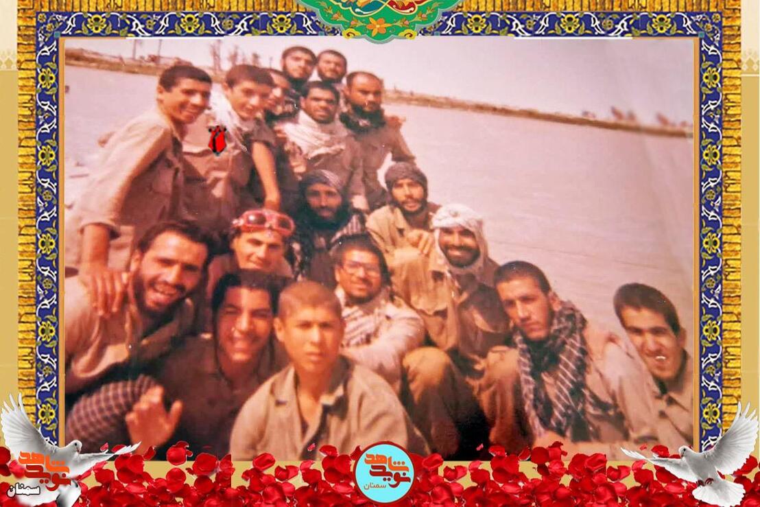 ردیف ایستاده نفر دوم از چپ جانباز ۷۰ درصد مرتضی سعدالدین