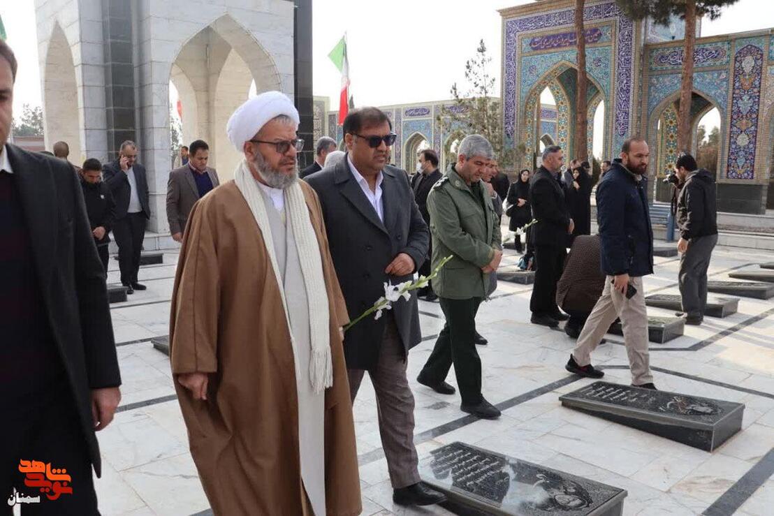 آیین میهمانی لاله‌ها- شانزدهم بهمن‌ماه ۱۴۰۴ گلزار شهدای فردوس‌رضای شهرستان دامغان