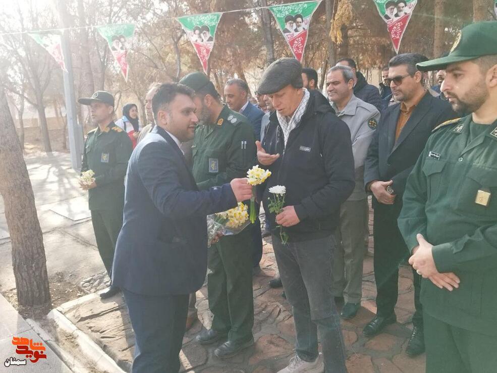آیین میهمانی لاله‌ها- شانزدهم بهمن‌ماه ۱۴۰۴ گلزار شهدای شهرستان میامی