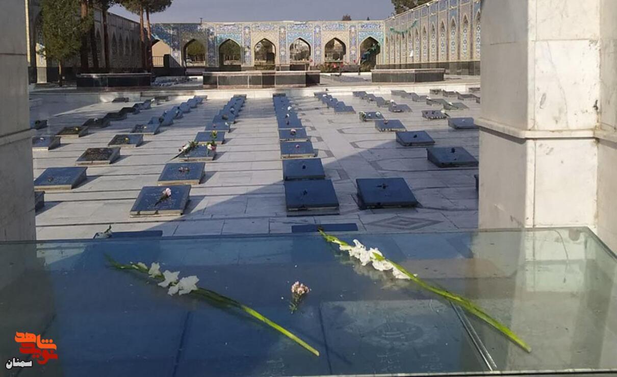 عطرافشانی و غبارروبی مزار مطهر شهدا- هفدهم بهمن‌ماه ۱۴۰۴ گلزار شهدای فردوس‌رضای شهرستان دامغان
