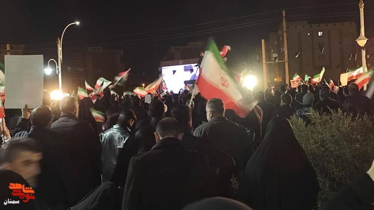 مراسم عزداری شب چهارم شهادت امام خامنه‌ای رضوان‌الله- دوازدهم اسفندماه ۱۴۰۴ میدان نور شهرستان سمنان
