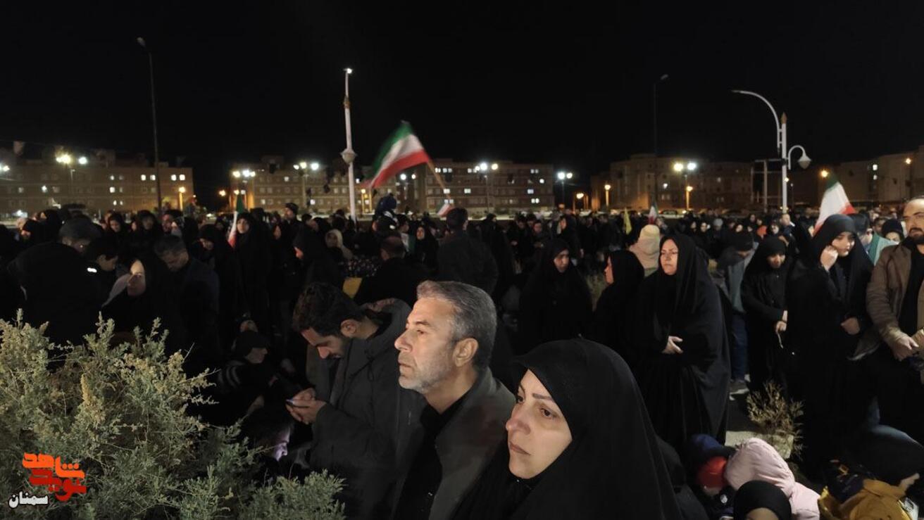 مراسم عزداری شب چهارم شهادت امام خامنه‌ای رضوان‌الله- دوازدهم اسفندماه ۱۴۰۴ میدان نور شهرستان سمنان