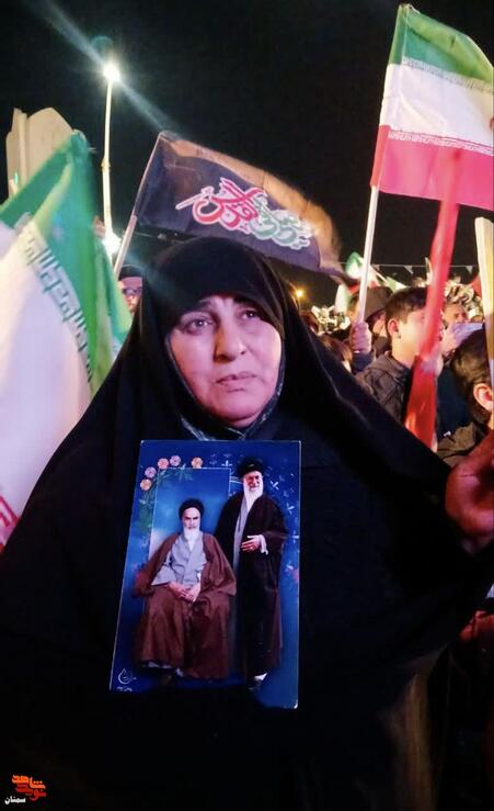 مراسم عزداری شب چهارم شهادت امام خامنه‌ای رضوان‌الله- دوازدهم اسفندماه ۱۴۰۴ میدان نور شهرستان سمنان