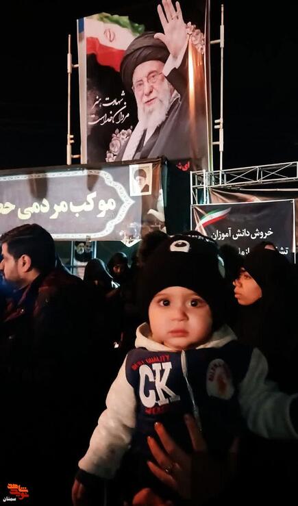 مراسم عزداری شب چهارم شهادت امام خامنه‌ای رضوان‌الله- دوازدهم اسفندماه ۱۴۰۴ میدان نور شهرستان سمنان