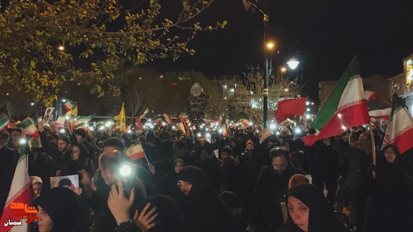 تجمع سمنانی‌ها در هفتمین روز عزای رهبر شهید- شانزدهم اسفندماه ۱۴۰۴ بلوار قائم(عج)