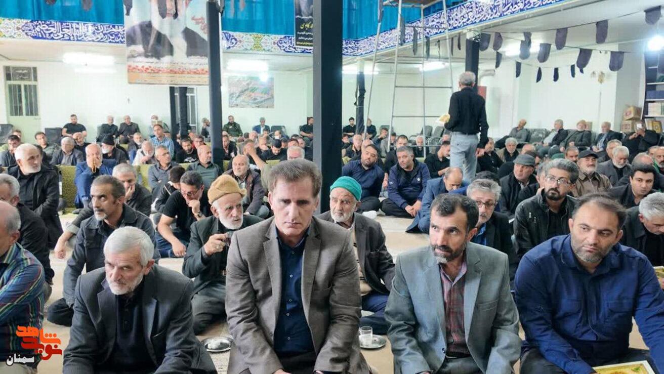 مراسم اربعین شهادت شهید جنگ رمضان مهناویکم علی خانبیکی- سوم اردیبهشت ۱۴۰۵ حسینیه سیدالشهدا(ع) محله ورزن شهر دیباج از توابع شهرستان دامغان